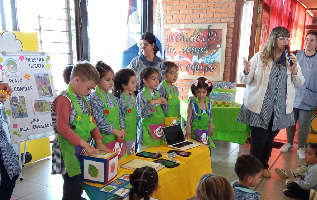 Participación de estudiantes en la actividad